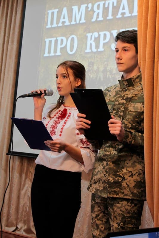 Герої Крут були першими кіборгами в нашій історії — фото 5