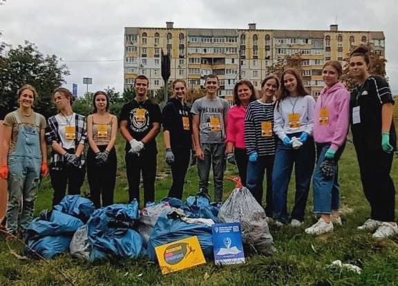 15 вересня 2023 року учні Білоцерківського ліцею «Мала академія наук» долучилися до Всесвітнього дня прибир… — фото 8
