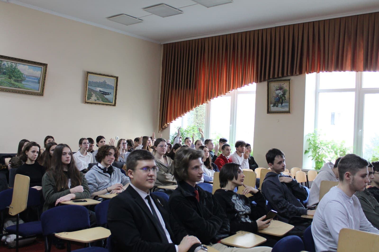 Профорієнтаційна зустріч: “Фінансова грамотність і правильний вибір ЗВО: дорожня карта успішного майбутнього” — фото 2