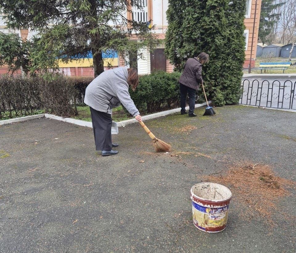 Традиційна весняна толока в ліцеї — фото 5